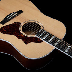 Godin Metropolis Ltd Natural Hg Electro Acoustic Guitar W/bag