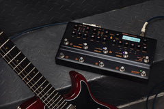 NUX Trident Integrated Amp Modeller and Multi-Effects Guitar Pedal