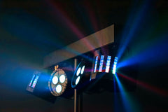 QTX Recharge DJ : Derby LED &amp; PAR Bar avec Trépied