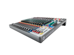 Soundcraft Signature Plus 16 Mixing Desk (includes rack kit)