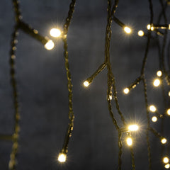 Lyyt Eiszapfen-inspirierte LED-String-Lichterkette für den Außenbereich, Twinkle WW