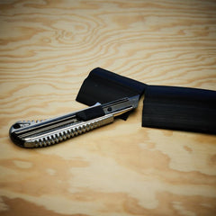 Adam Hall Accessories 859C 10 M3 Soft pvc cable crossover for floor 3m long