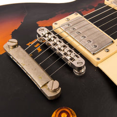 Vintage V100 Icon - Distressed Black Over Sunburst