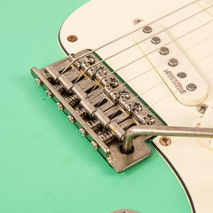 Vintage V6 Icon - Distressed Ventura Green