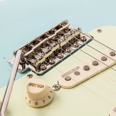 Vintage V6 Icon - Distressed Laguna Blue