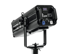 Eurolite LED PFE-250 3000K Projecteur LED 250W pour scène de théâtre