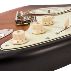 Vintage V6 Icon - Distressed Sunset Sunburst