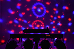 QTX Multi-Bar: LED Multi-Effects Bar with Tripod