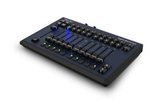 Contrôleur d'éclairage portable alimenté par USB ChamSys MagicQ Mini Connect