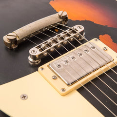 Vintage V100 Icon - Distressed Black Over Sunburst